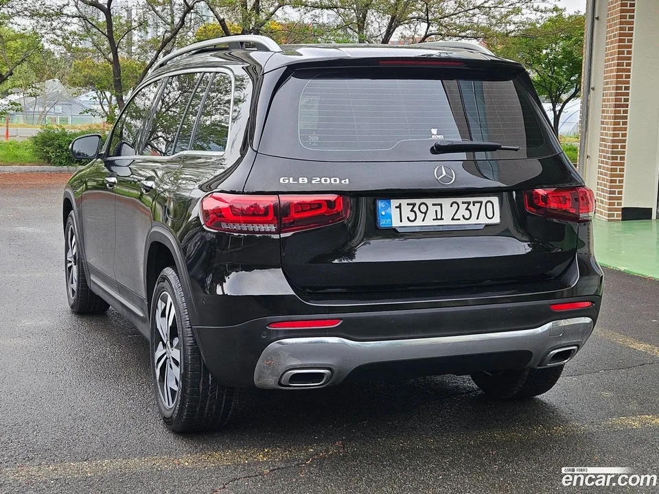 Mercedes-Benz GLB-Class GLB200 d 2023 — миниатюра 5