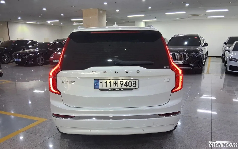 Volvo XC90 T8 2023 — миниатюра 3