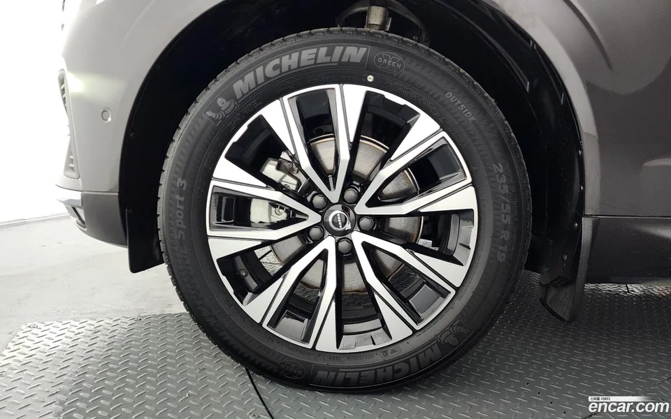Volvo XC60 B5 2024 — миниатюра 5
