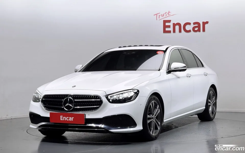 Mercedes-Benz E-Class 2023