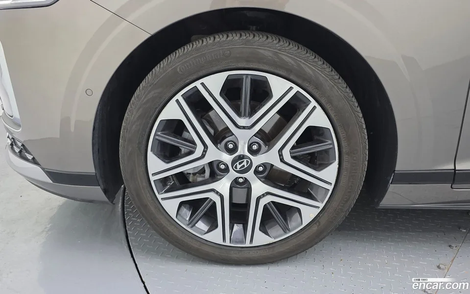 Hyundai Grandeur 2.5 2WD 2024 — миниатюра 2
