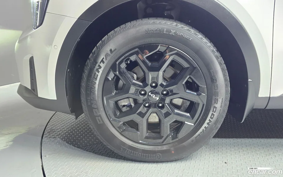 Kia Sorento HEV 1.6 2WD 2023 — миниатюра 2