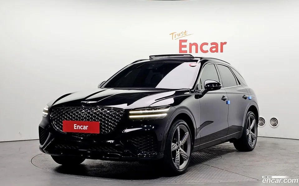 Genesis GV70 2.5T 2WD 2022 — фото 1, купить с доставкой в Москву