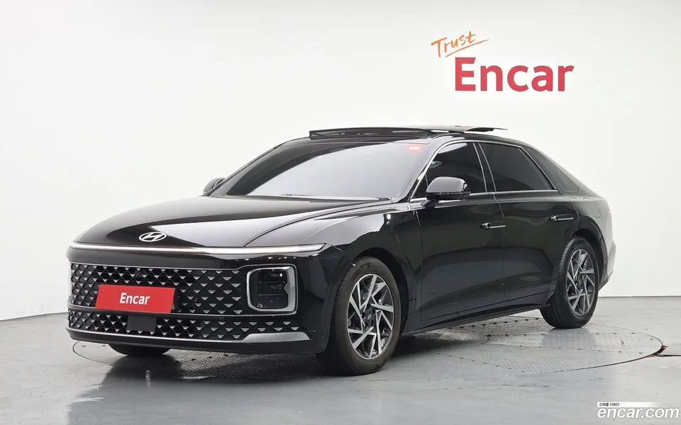 Hyundai Grandeur 2.5 2WD 2023 — фото 1, купить с доставкой в Москву