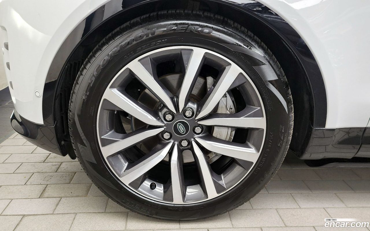 Land Rover Discovery 2023 — 2