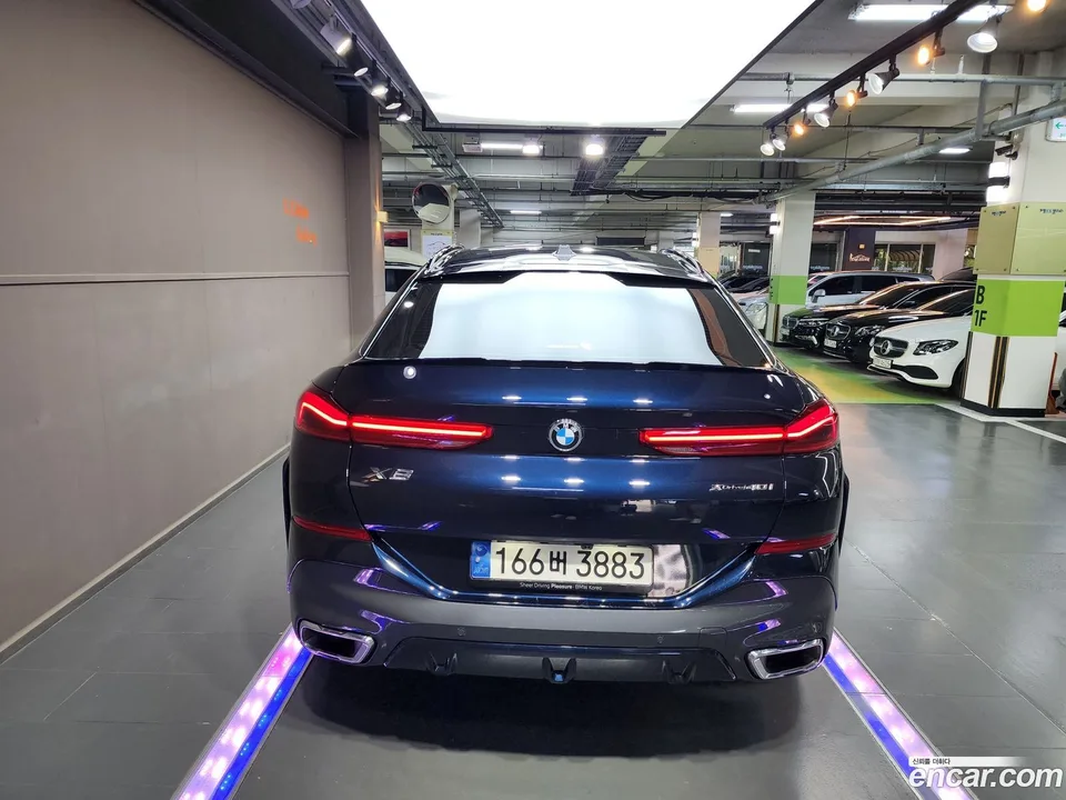BMW X6 xDrive40i M 2023 — миниатюра 2