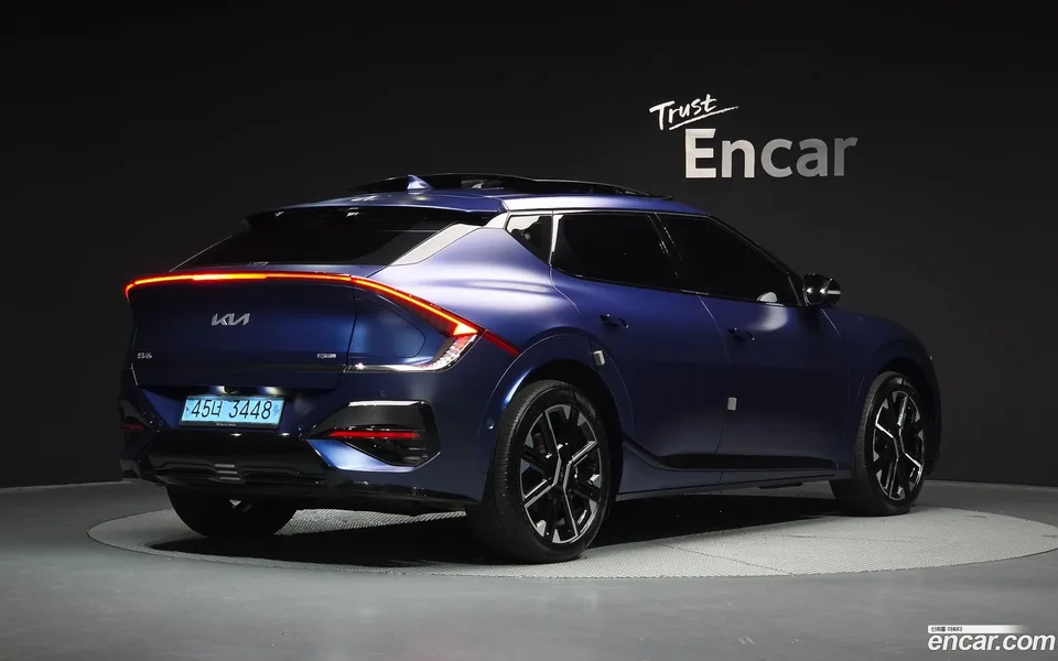 Kia EV6 4WD 2024 — миниатюра 2