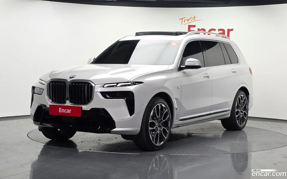 BMW X7 xDrive 40d M 6 2024 — фото 1, купить с доставкой в Москву