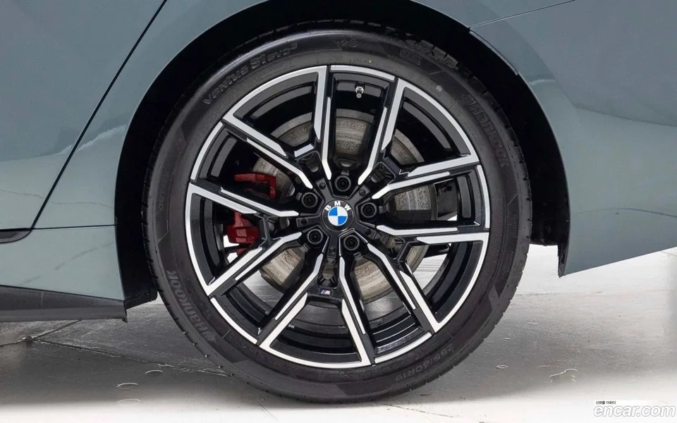 BMW 4 Series 420i M 2025 — миниатюра 2