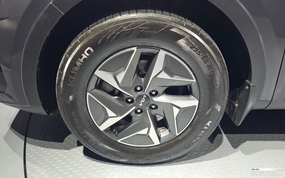 Kia Sorento HEV 1.6 4WD 2022 — миниатюра 2