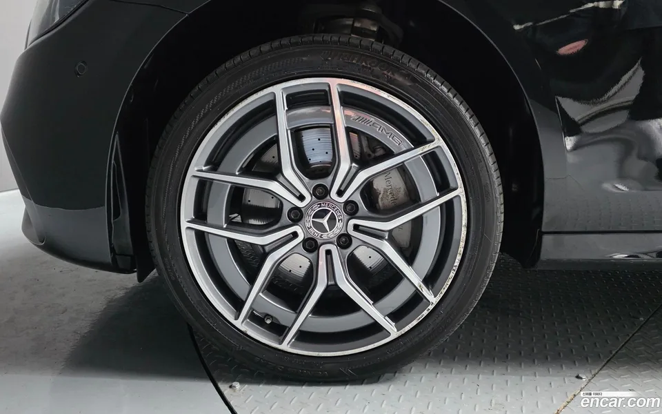 Mercedes-Benz E-Class E220d 4MATIC AMG Line 2022 — миниатюра 2