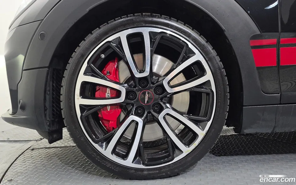 MINI Cooper S Clubman JCW 2023 — миниатюра 2