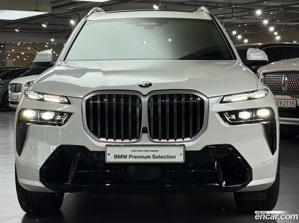 BMW X7 xDrive 40i M 6 2025 — миниатюра 3