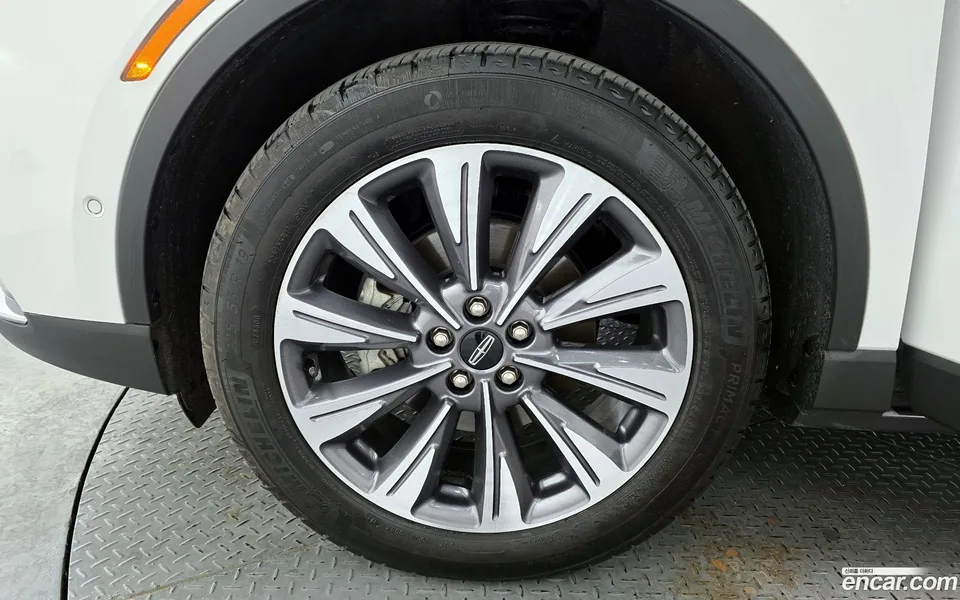 Lincoln Corsair 2.0 AWD 2022 — миниатюра 5