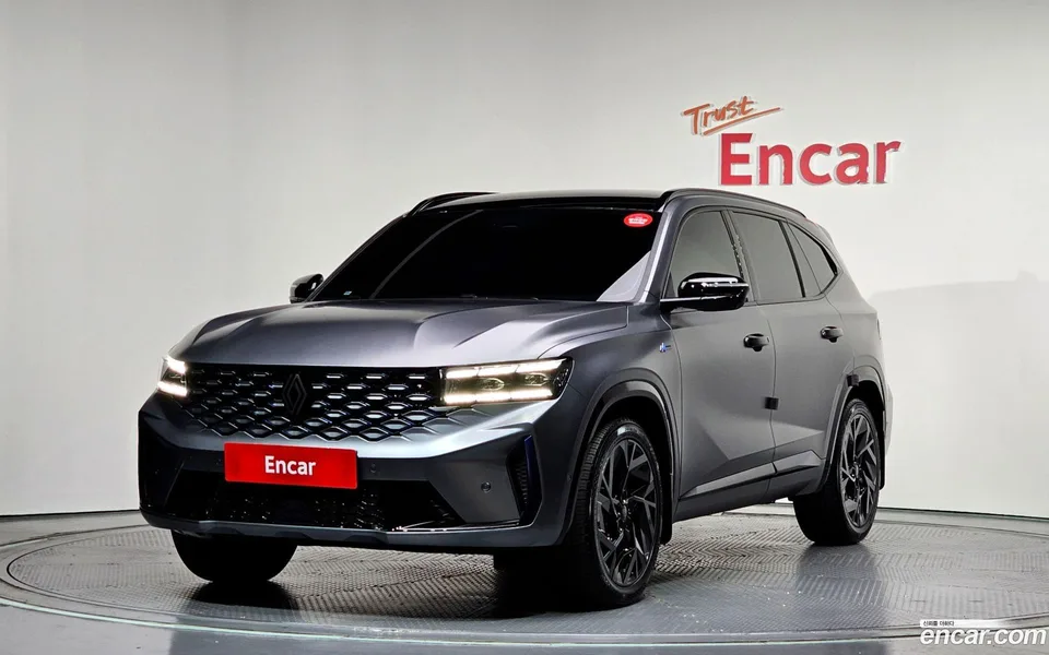 Renault Samsung Grand Koleos 1.5 E-TECH 2WD 2025 — фото 1, купить с доставкой в Москву