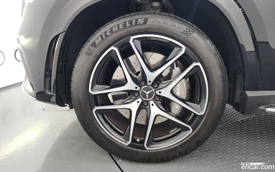 Mercedes-Benz GLE-Class AMG GLE53 4MATIC+ 2023 — миниатюра 2
