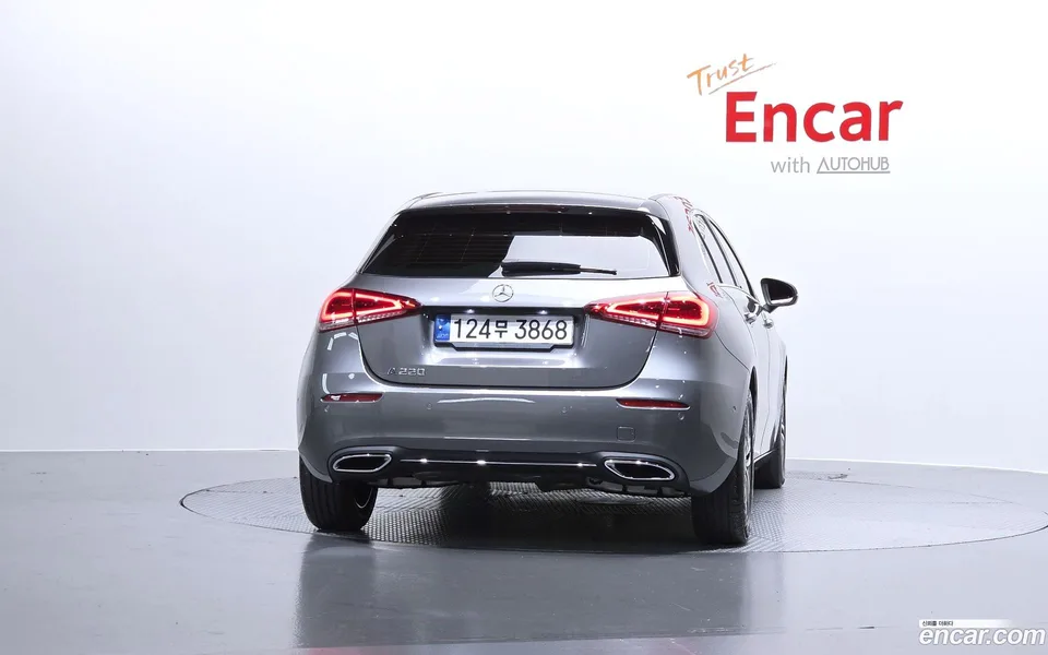 Mercedes-Benz A-Class A220 2022 — миниатюра 4
