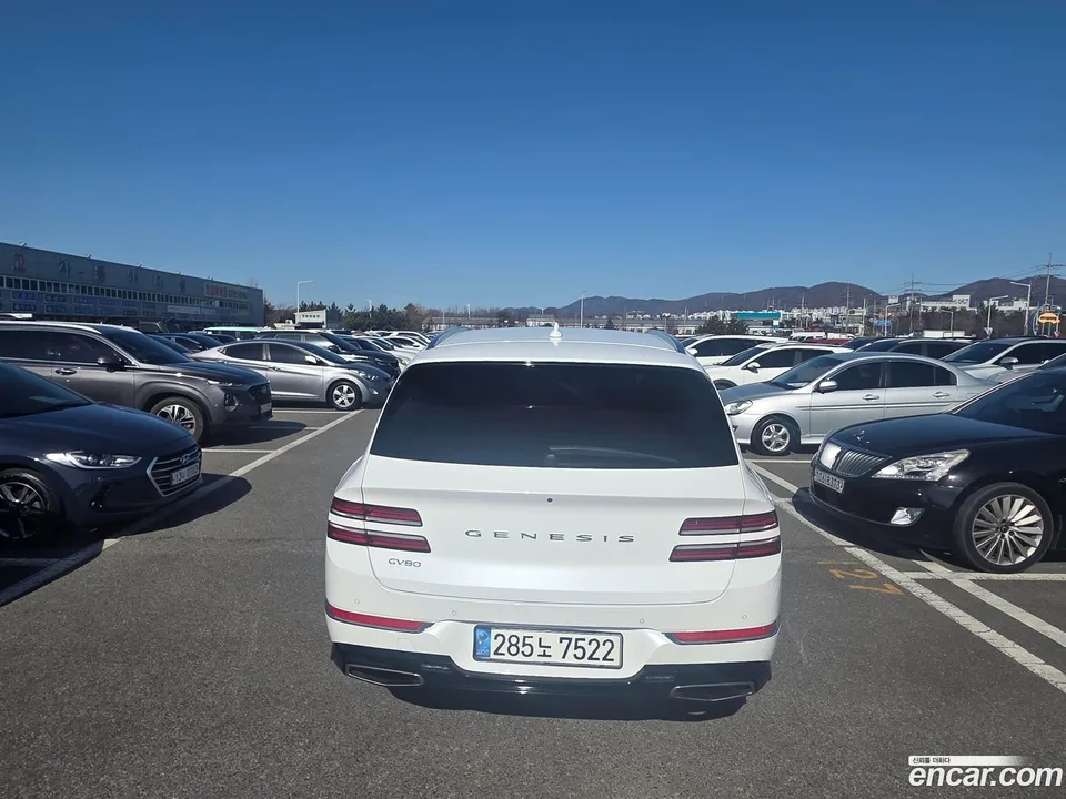 Genesis GV80 2.5T 2WD 2022 — миниатюра 4