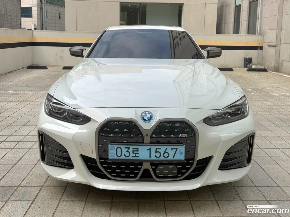BMW i4 M50 2024 — миниатюра 3
