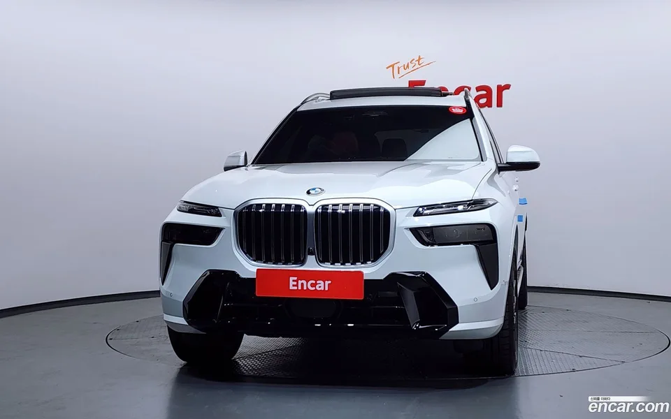 BMW X7 xDrive 40d M 6 2025 — миниатюра 3