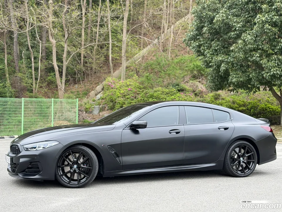 BMW 8 Series M850i xDrive 2025 — миниатюра 2