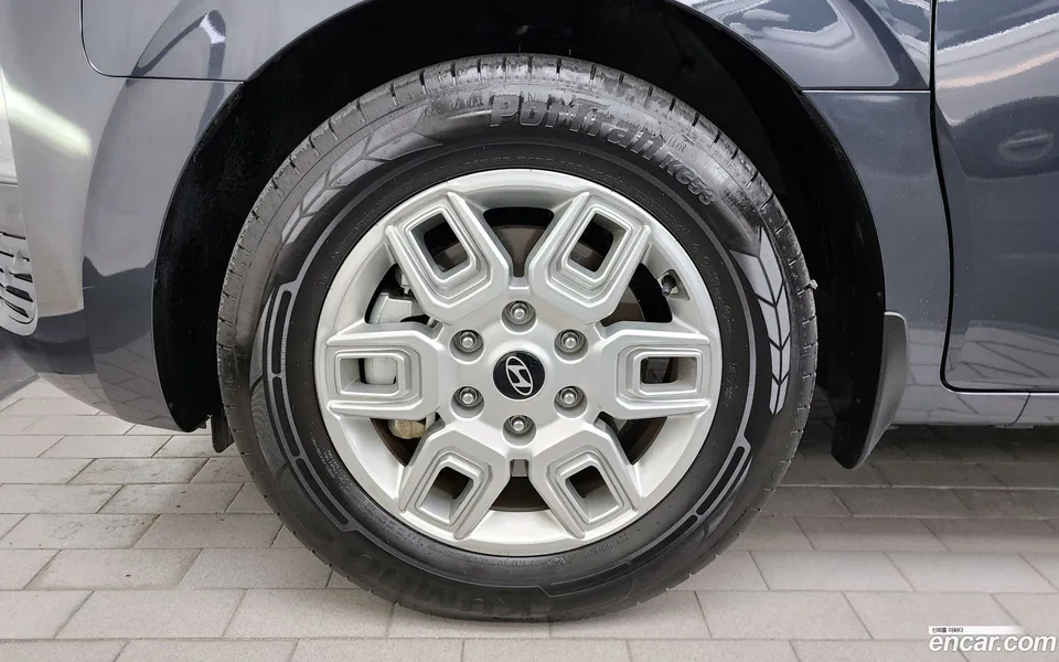 Hyundai Staria HEV 1.6 3 2024 — миниатюра 2