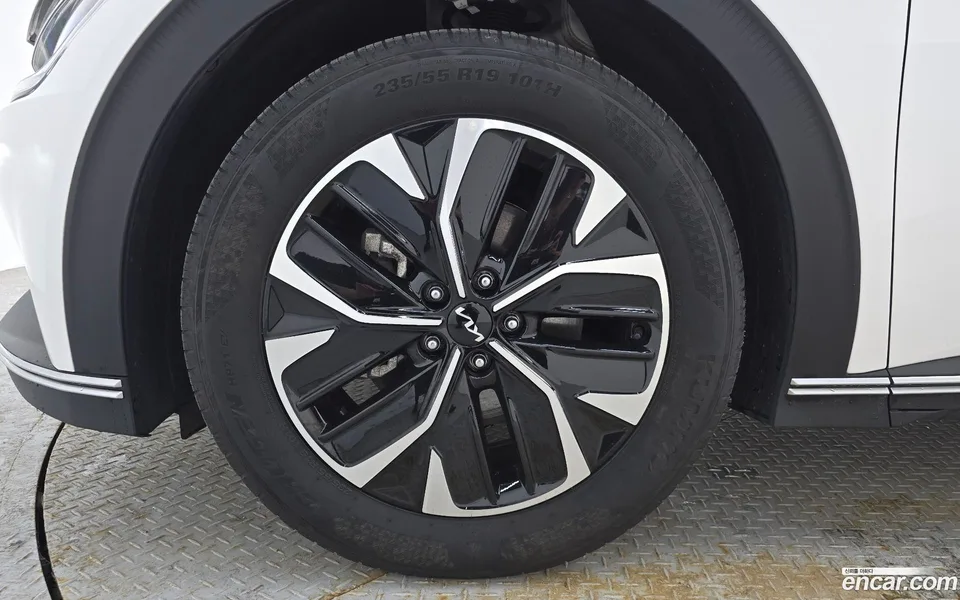 Kia EV6 2024 — миниатюра 5