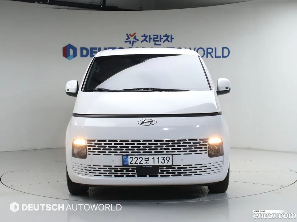 Hyundai Staria 9 2022 — миниатюра 3