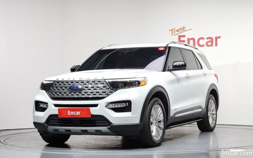 Ford Explorer 3.3 2022 — фото 1, купить с доставкой в Москву