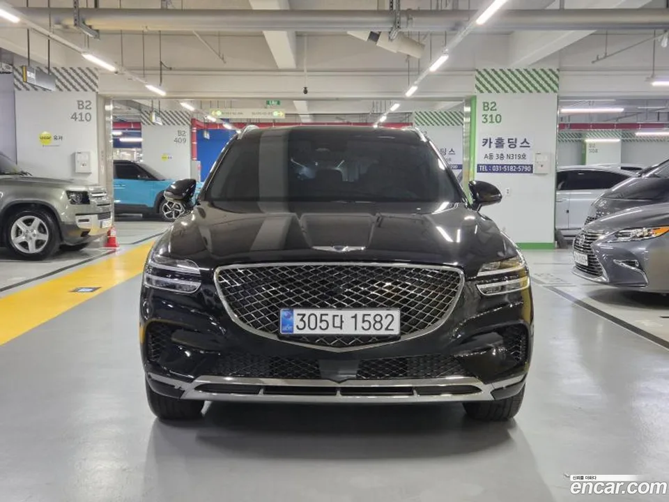 Genesis GV70 3.5T AWD 2023 — фото 1, купить с доставкой в Москву
