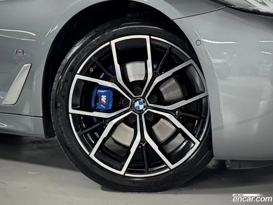 BMW 5 Series 530i M 2022 — миниатюра 2