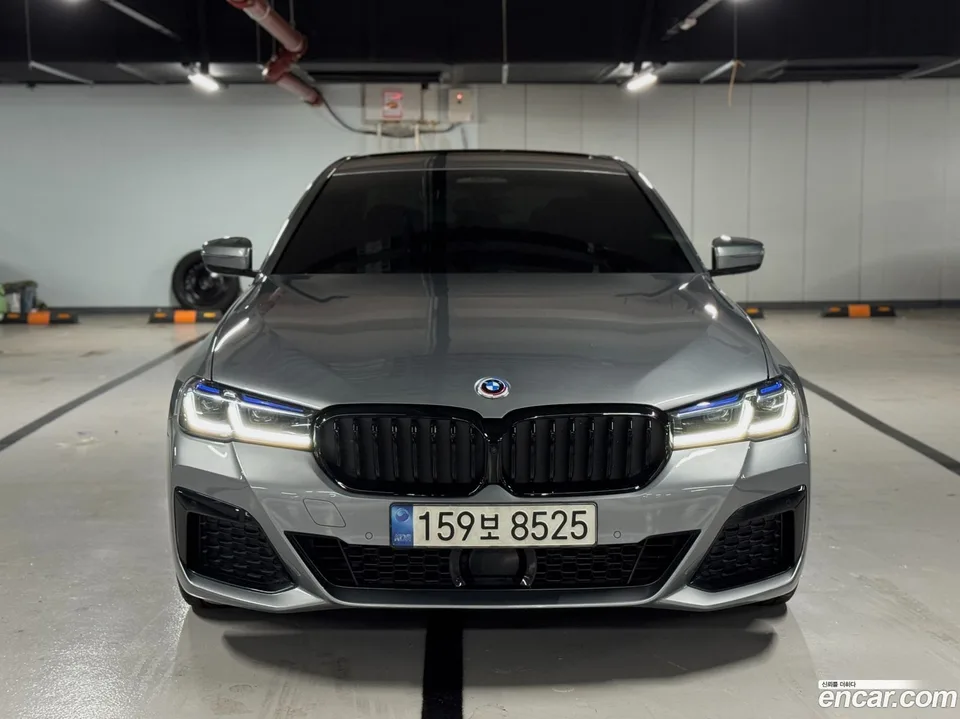 BMW 5 Series 530i M 2022 — миниатюра 3