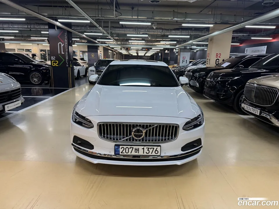 Volvo S90 B5 2024 — миниатюра 3