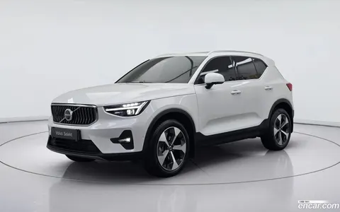 Volvo XC40 2025 buy in Moscow