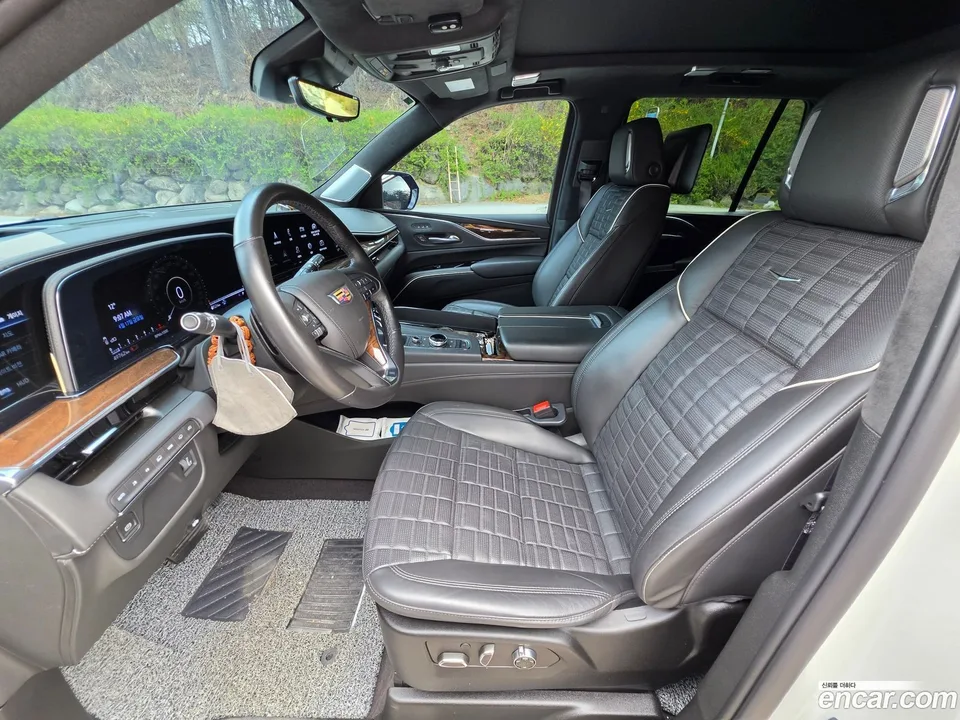 Cadillac Escalade 6.2 2023 — миниатюра 2