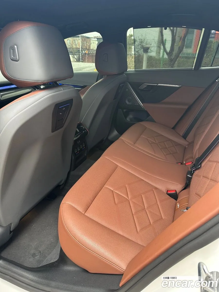 BMW i5 M60 xDrive 2024 — миниатюра 4
