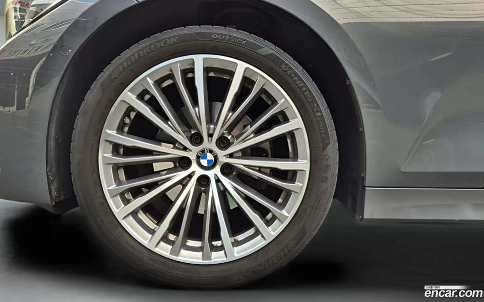 BMW 3 Series 320d 2022 — миниатюра 5