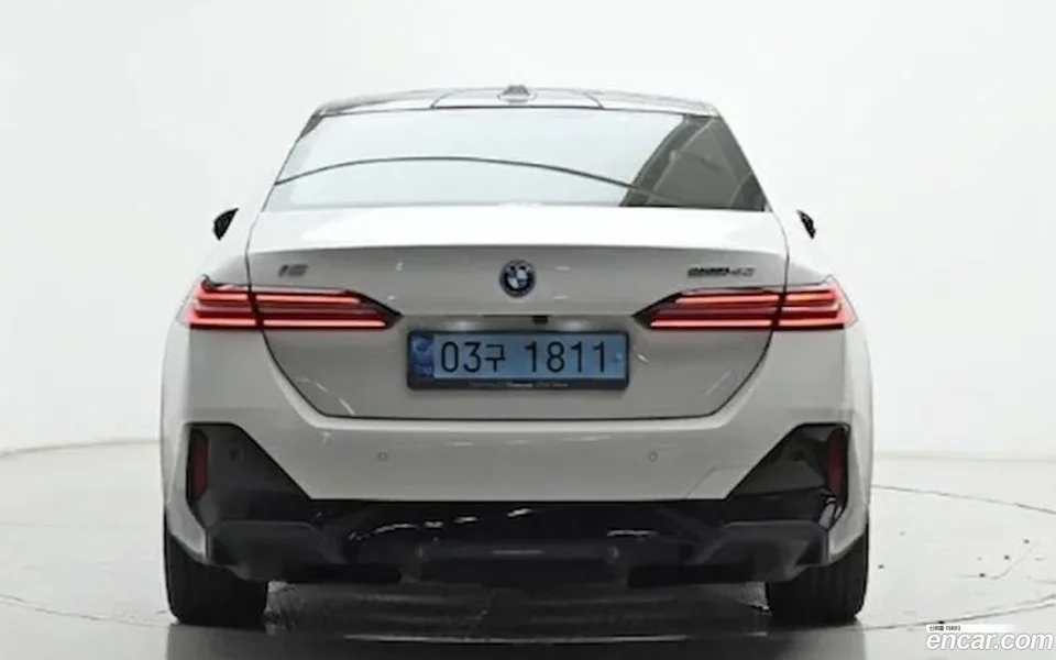 BMW i5 eDrive 40 M 2024 — миниатюра 4