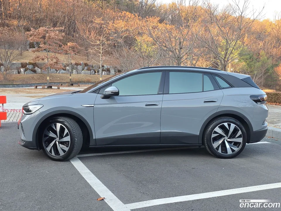Volkswagen ID.4 2022 — миниатюра 3