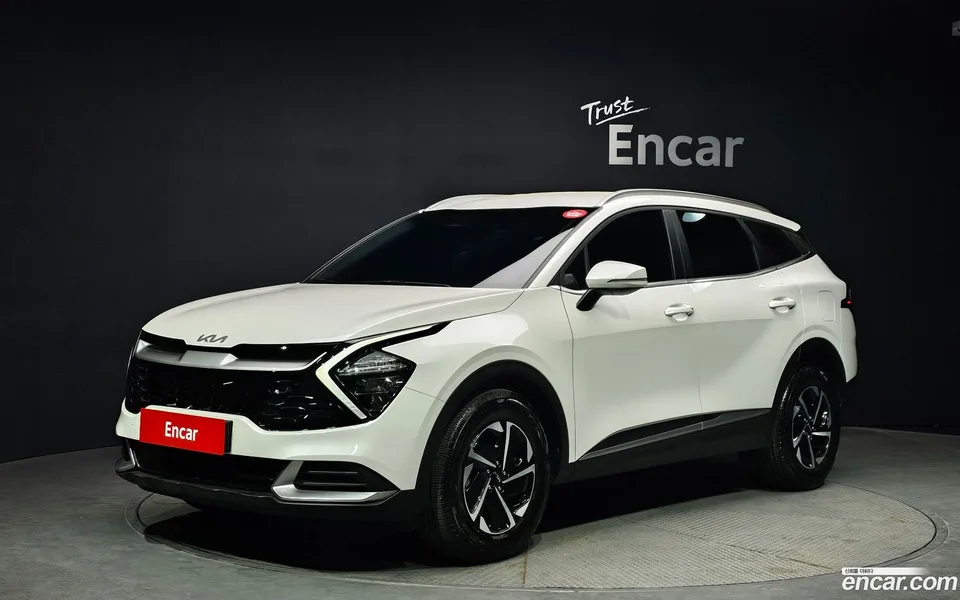 Kia Sportage Hybrid 2WD 2024 — фото 1, купить с доставкой в Москву