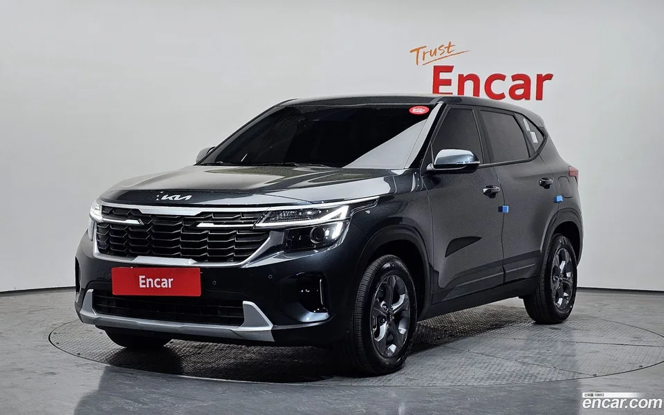 Kia Seltos 1.6 2WD 2025 — фото 1, купить с доставкой в Москву
