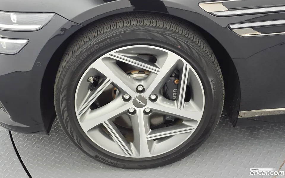 Genesis G80 2.5 AWD 2023 — миниатюра 2
