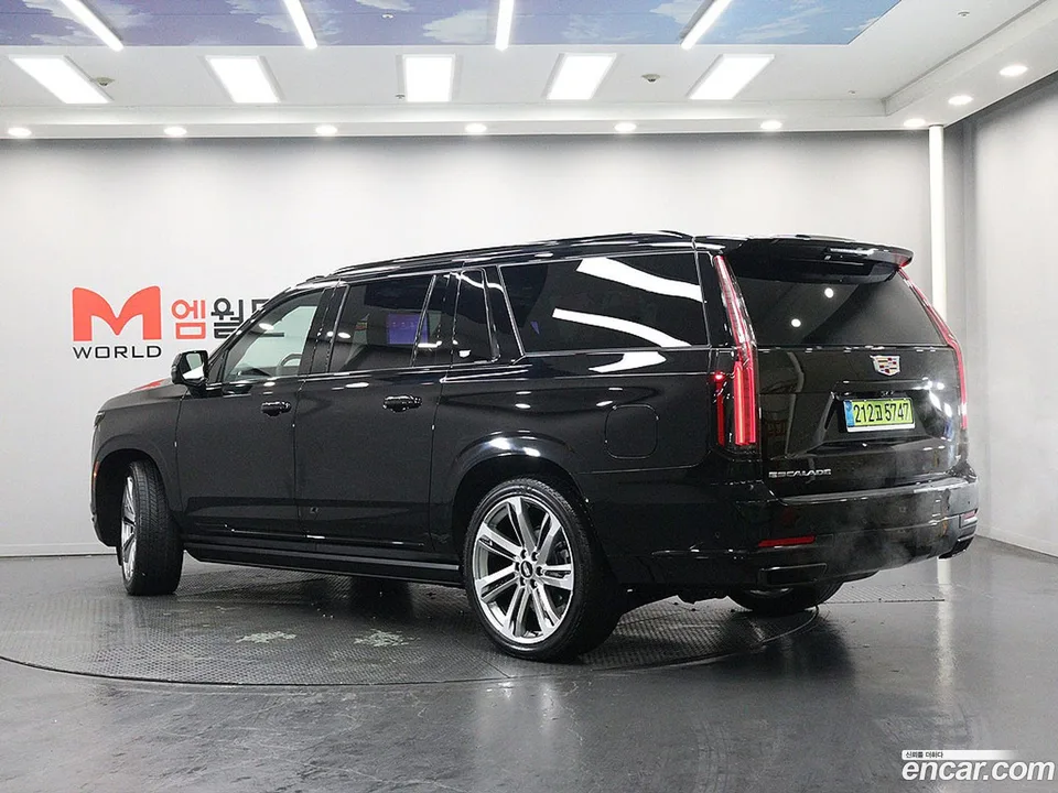 Cadillac Escalade 6.2 ESV 2025 — миниатюра 3