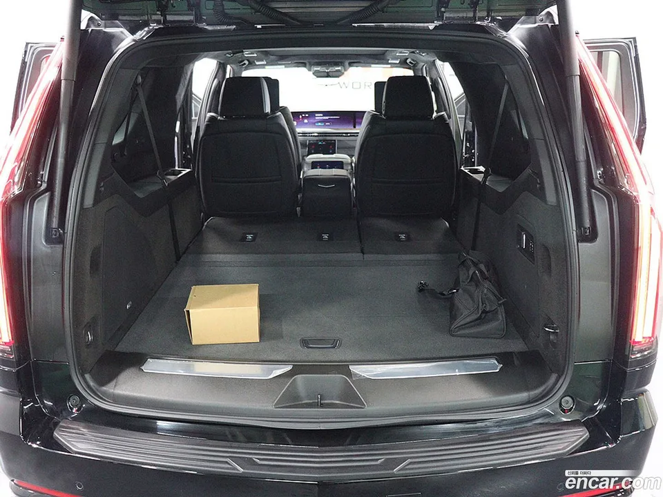 Cadillac Escalade 6.2 ESV 2025 — миниатюра 5