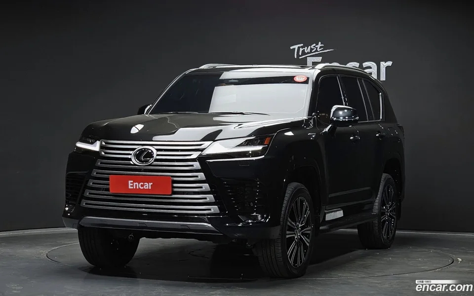 Lexus LX 700h 2026 — фото 1, купить с доставкой в Москву