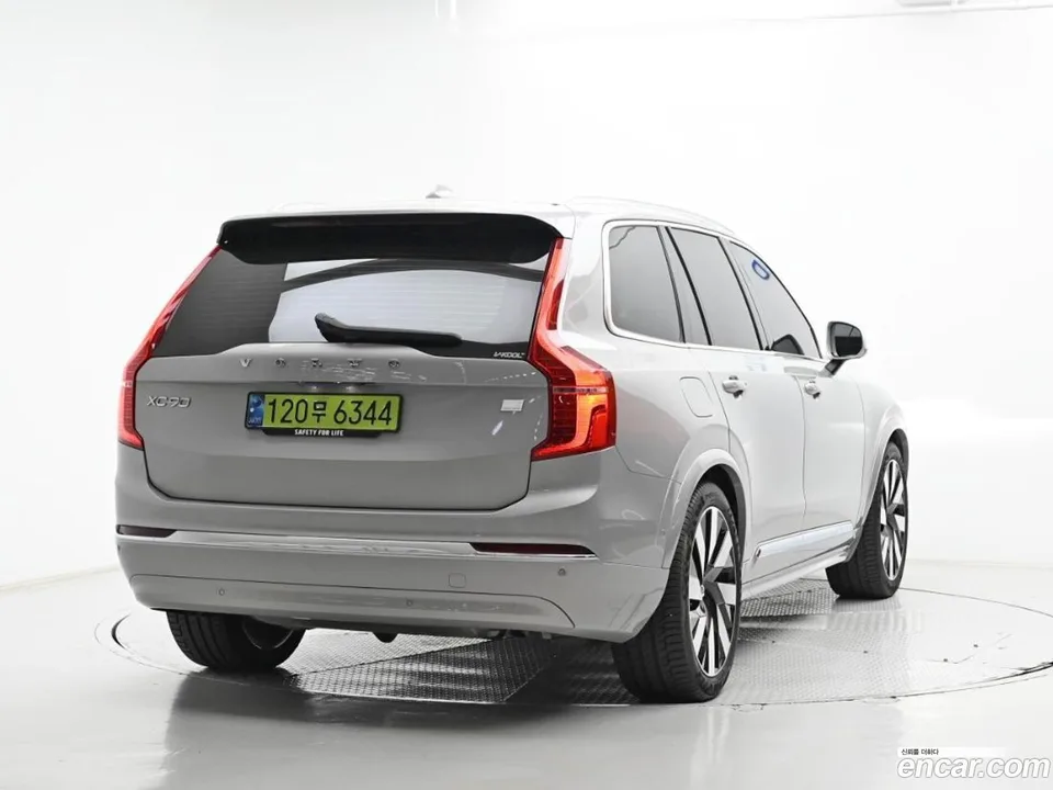 Volvo XC90 T8 2024 — миниатюра 2