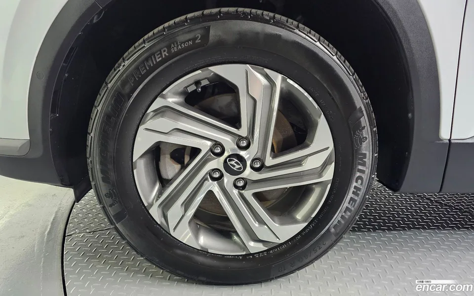 Hyundai SantaFe 2.5T 2WD 2023 — миниатюра 2