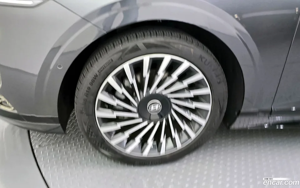 Hyundai Grandeur 2.5 2WD 2024 — миниатюра 5