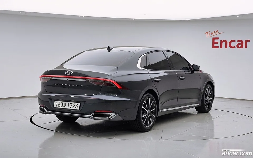 Hyundai Grandeur IG 3.3 2022 — фото 1, купить с доставкой в Москву