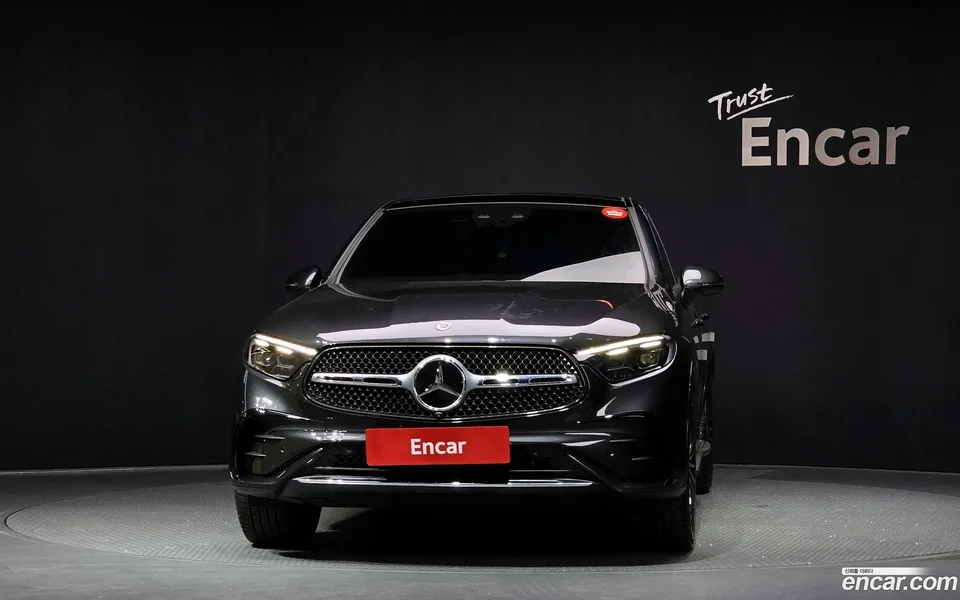 Mercedes-Benz GLC-Class GLC300 4MATIC 2023 — миниатюра 3